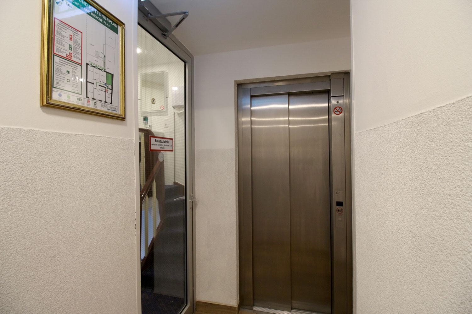 Diamonds Loft Hotel Koeln Exterior photo