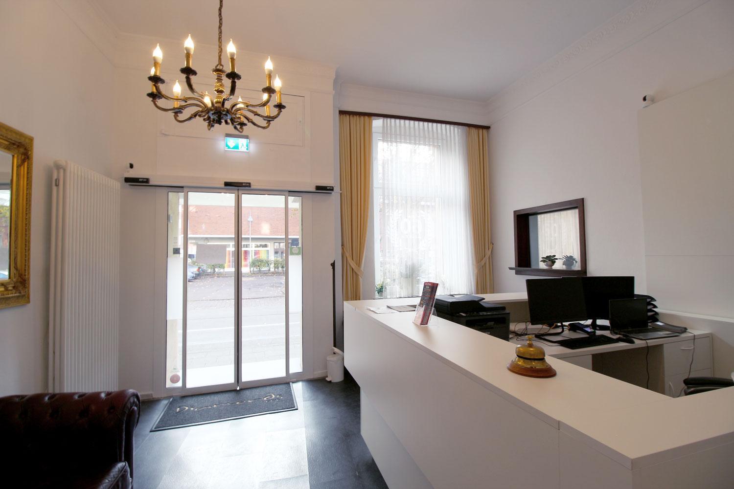 Diamonds Loft Hotel Koeln Exterior photo